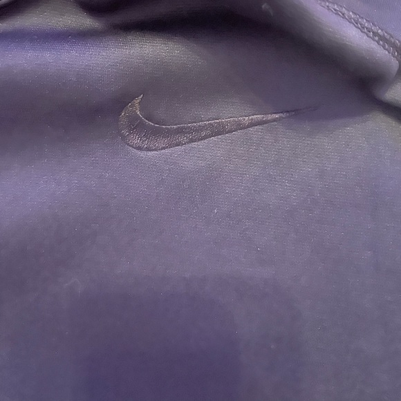 nike sweatshirt - Picture 2 of 3